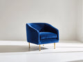 Sillón tapizado de terciopelo 78x76x75 cm - Azul marino y dorado - Respaldo envolvente y patas metálicas