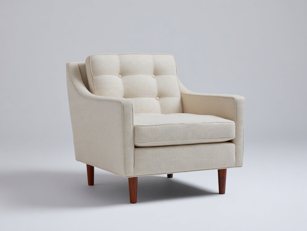 Sillón tapizado de tela 82x78x83 cm - Beige y madera marrón - Respaldo capitoné y diseño moderno
